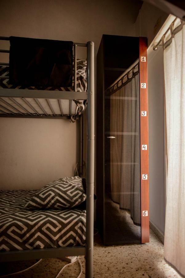 Katka Hostel Larnaca Exteriör bild