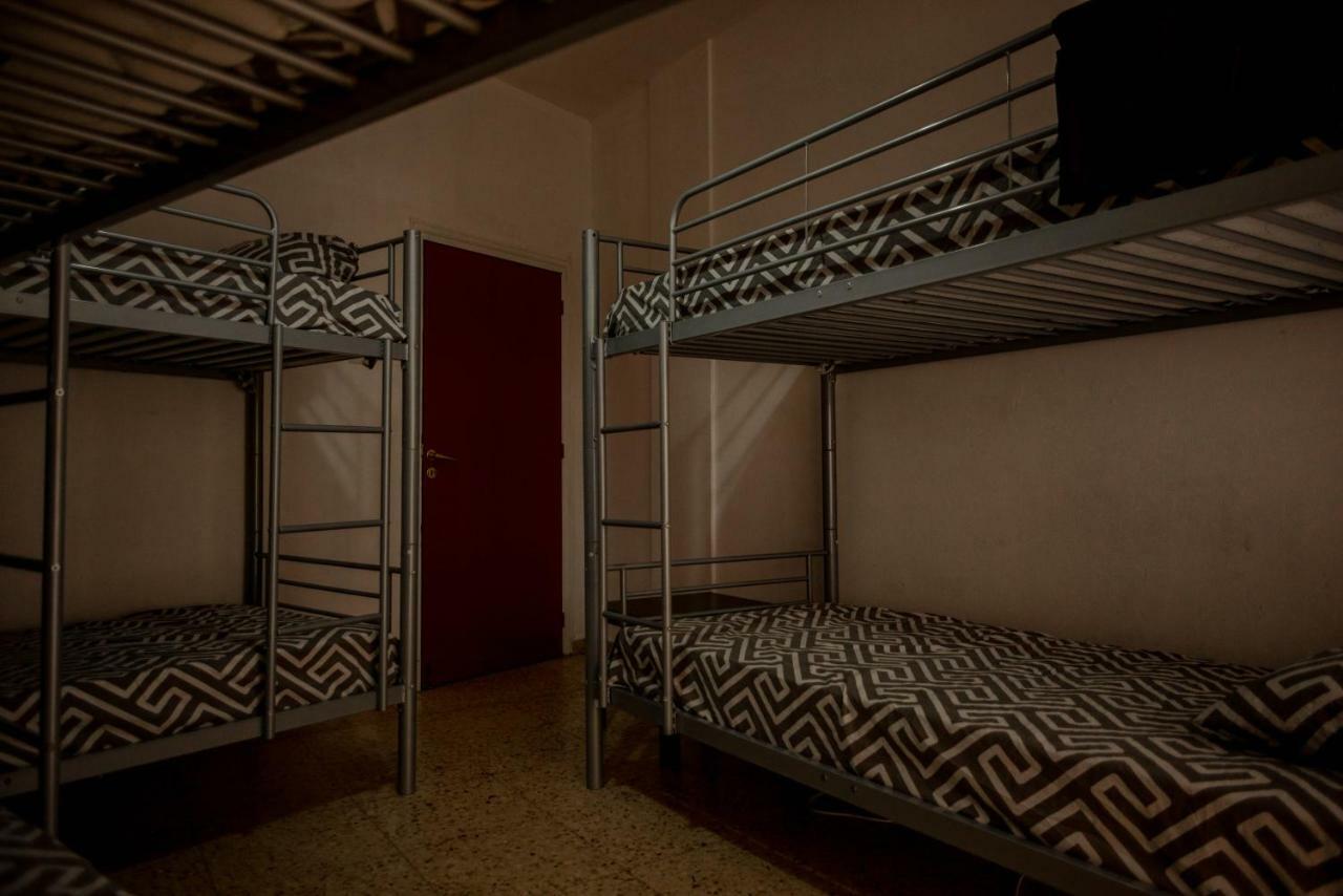 Katka Hostel Larnaca Exteriör bild